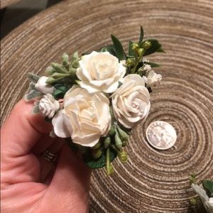 Floral hair pins